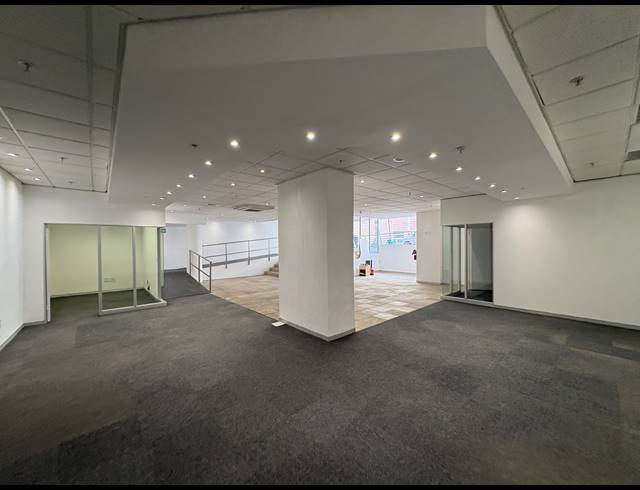 230M² RETAIL TO LET IN CAPE TOWN CITY CENTRE